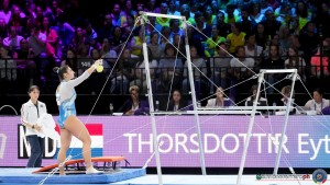 esposito manila ita ph simone ferraro sfa02371 copia